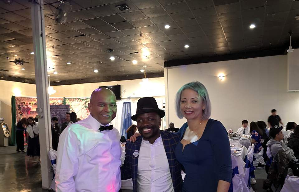 Friends celebrating at the SEEDS holiday gala